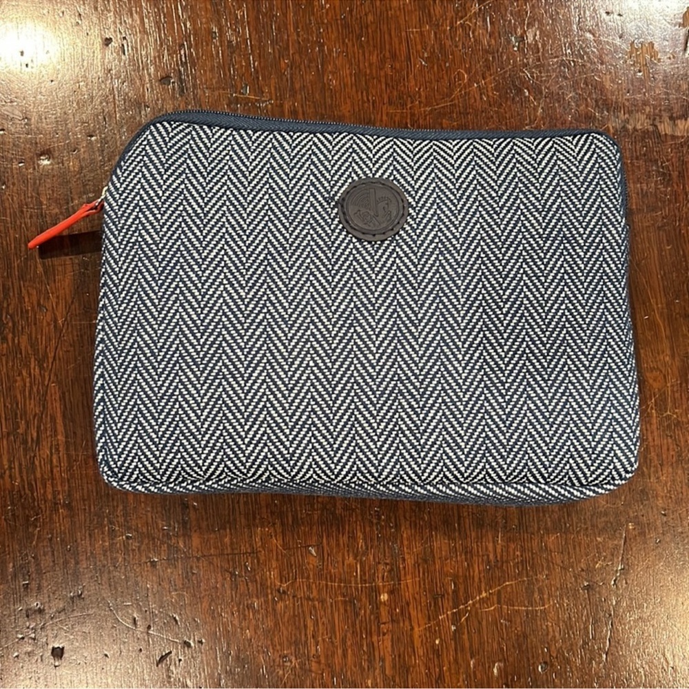 Air France business class amenity kit